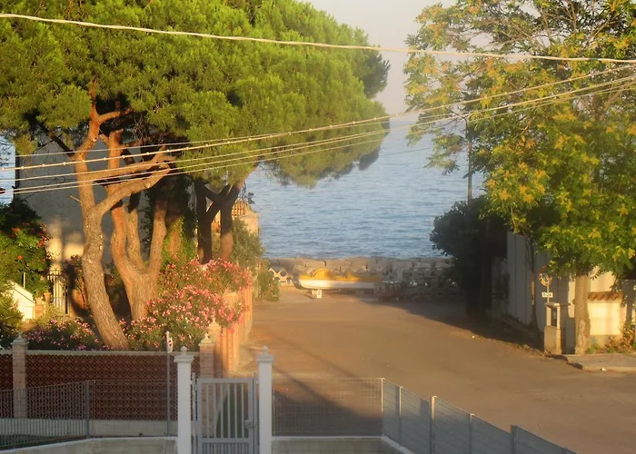 לינה וארוחת בוקר Il Sogno Di Calipso 3*